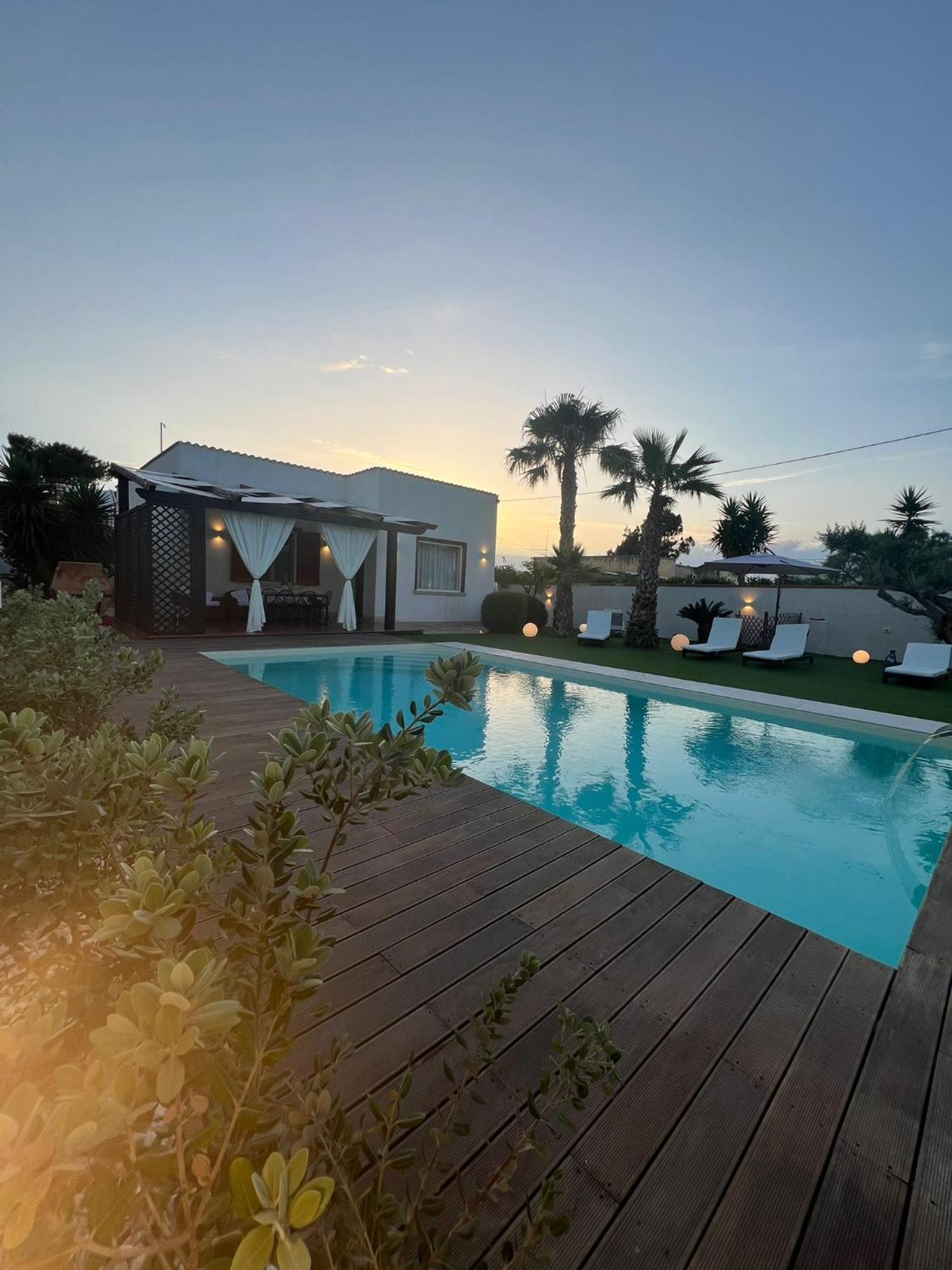Villa I Mori Di Noro Вальдериче Экстерьер фото